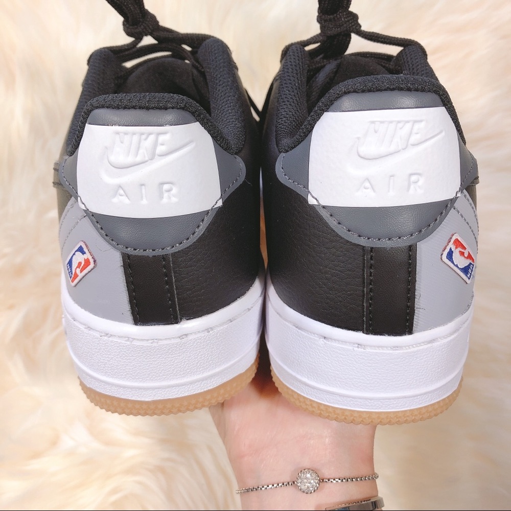 Air Force1 LV8, Black/Wolf Grey, men & wmn sizes - Picture 6 of 11
